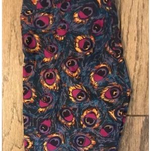 Tall & Curvy Lularoe Leggings - Peacock Print